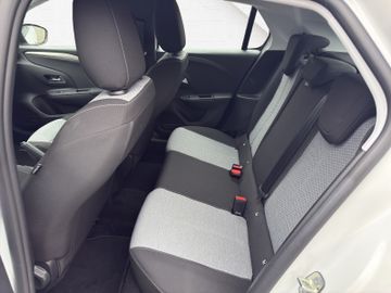 Fotografie des Opel Corsa F Kamera LED Sitzheizung Allwetterreifen