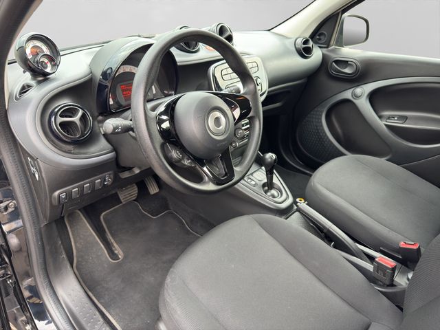 Fahrzeugabbildung Smart forfour electric drive / EQ Allwetter+Schnelllad