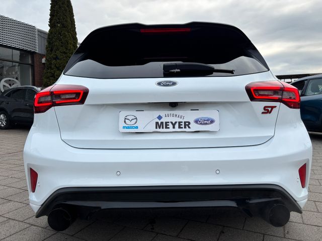Ford Focus 2.3 EcoBoost ST X NaviLEDTrack-Paket