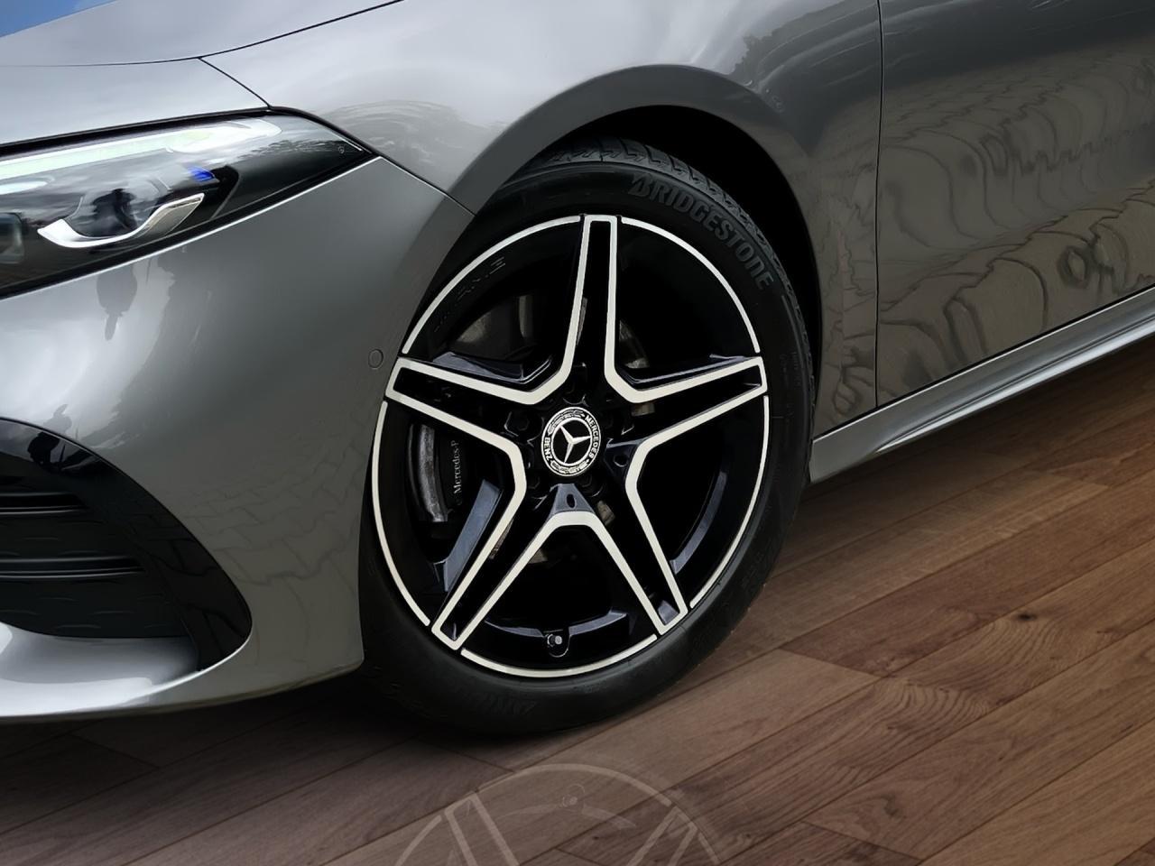 Mercedes-Benz A 200 AMG Premium Night+Pano+Multibeam+KeylessG