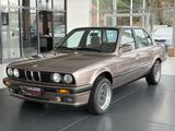 BMW 318i E30 Limousine aus 1 Hand mit 77000 tkm - BMW aus 1990: E30
