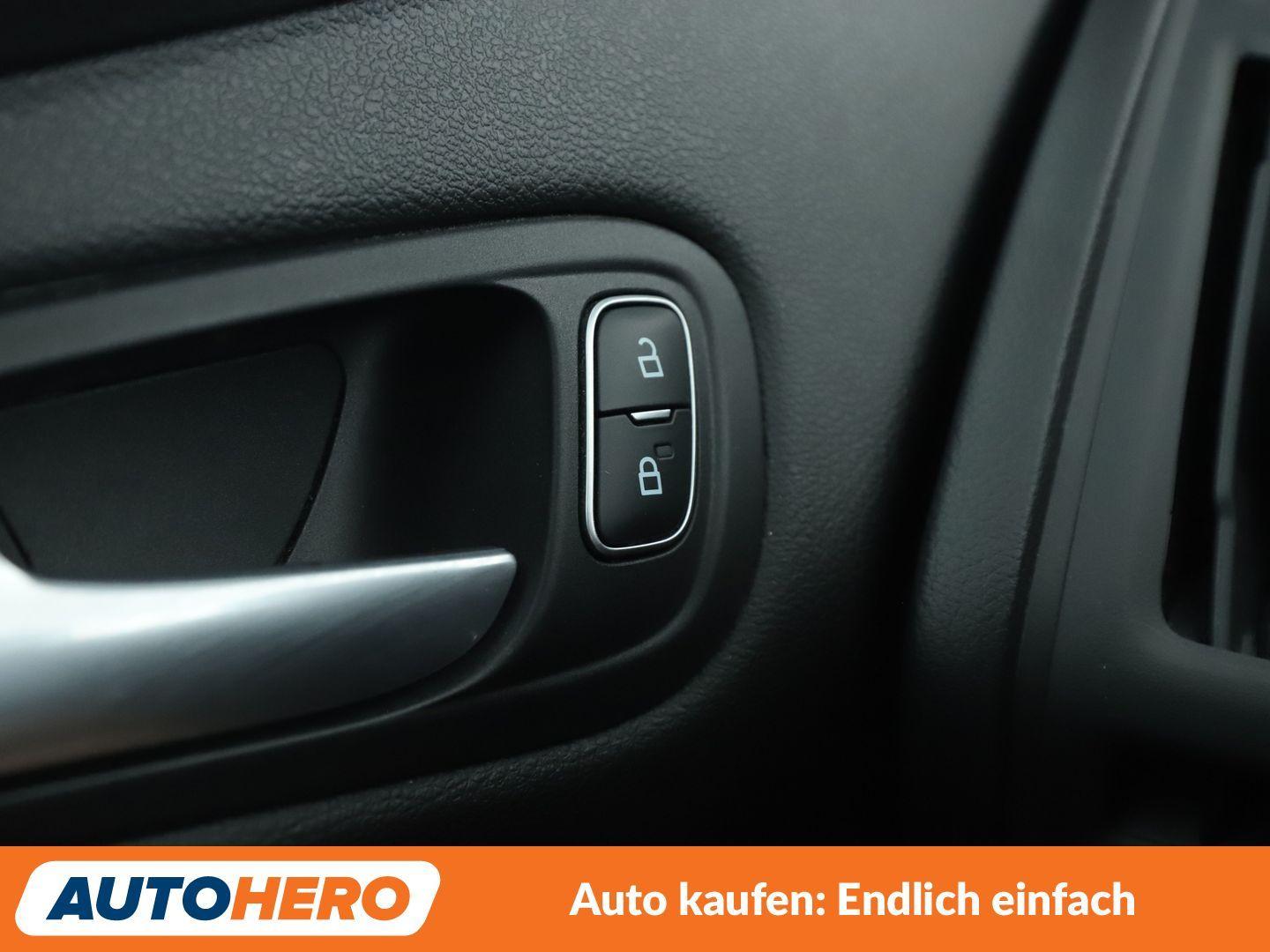 Ford Focus 1.0 EcoBoost Business*NAVI*TEMPO*PDC*SHZ*