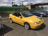 Renault Megane 1.6e - - Renault Megane: Gelb