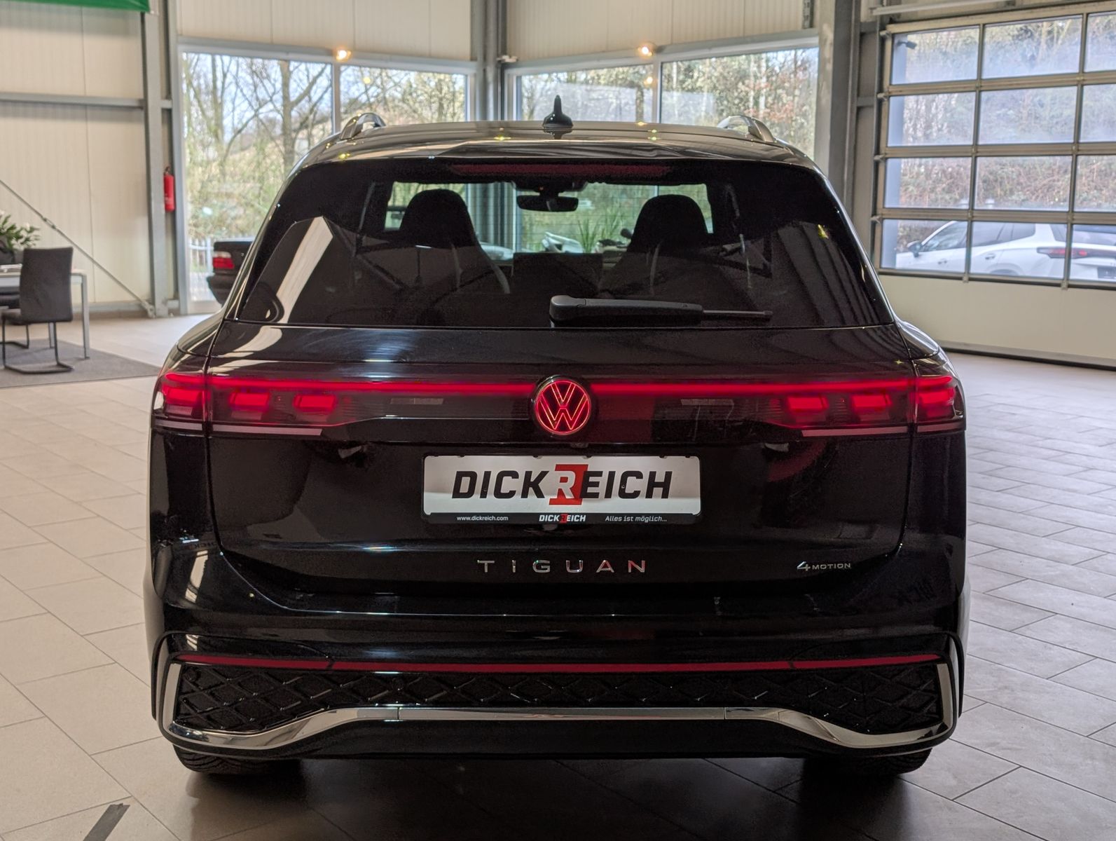 Immagine del veicolo Volkswagen Tiguan 2.0TDI R-Line 4M Pano H/K AHK Matrix 20"