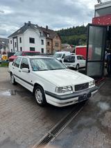Volvo 850LS - Volvo 850 mit Benzin-Antrieb: Limousine