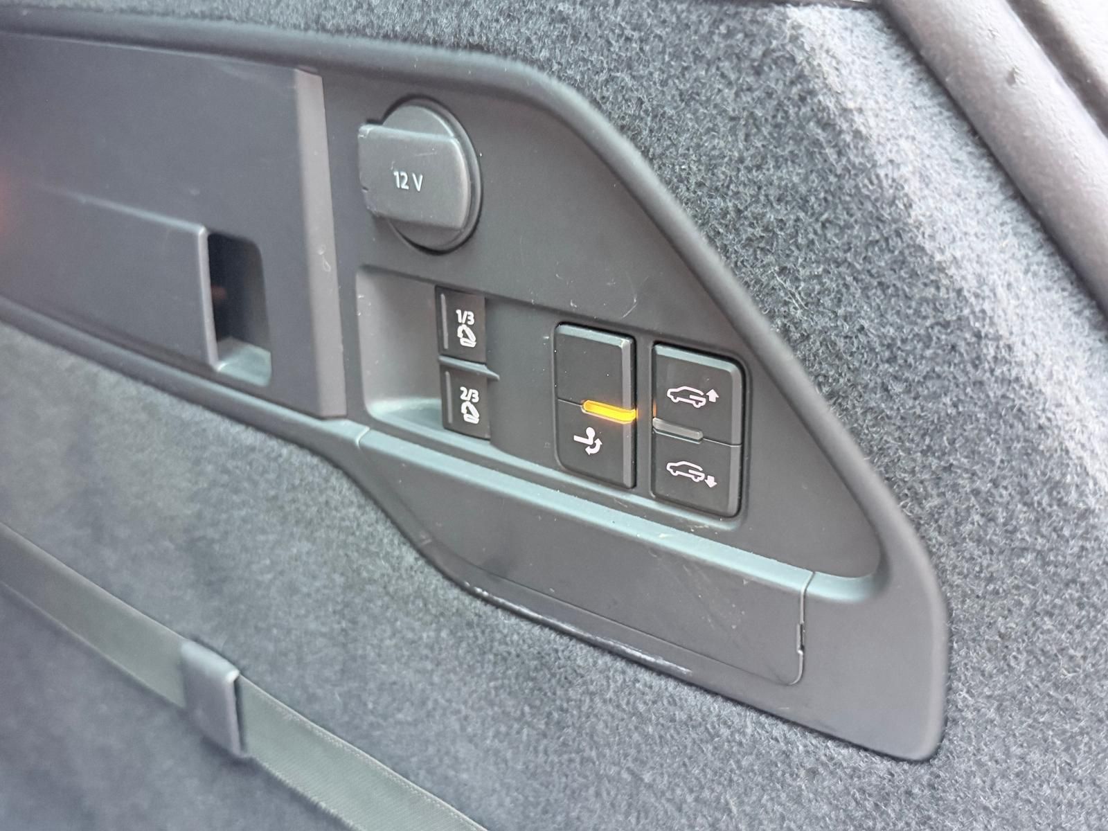 Fahrzeugabbildung Volkswagen Touareg 3.0 TDI 4M/LUFT/STANDHZ/PANO/AHK/360°/AC