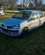 Renault Clio 1.2 Tüv Neu AHK - Renault Clio aus 2003: 1.2
