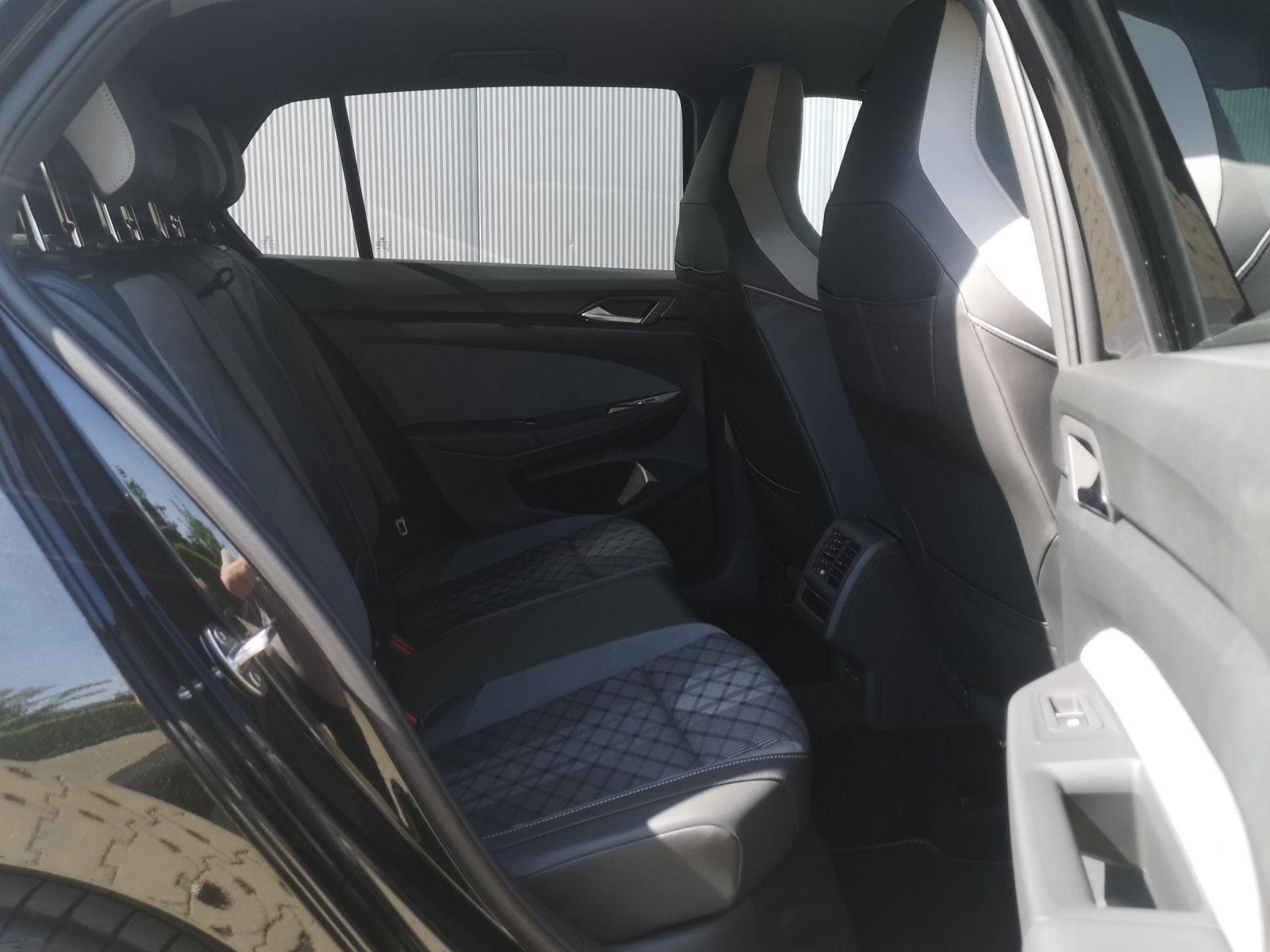 Volkswagen Golf R-Line 1.5 eTSI DSG*NAVI*AHK*KAM*IQ.LIGHT*B, миниатюра 21
