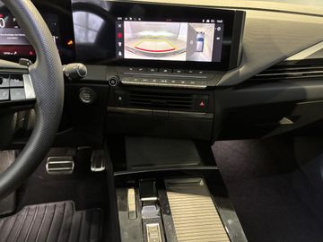 Fotografie 14 des Opel Astra 1.2 Turbo Automatik Ultimate