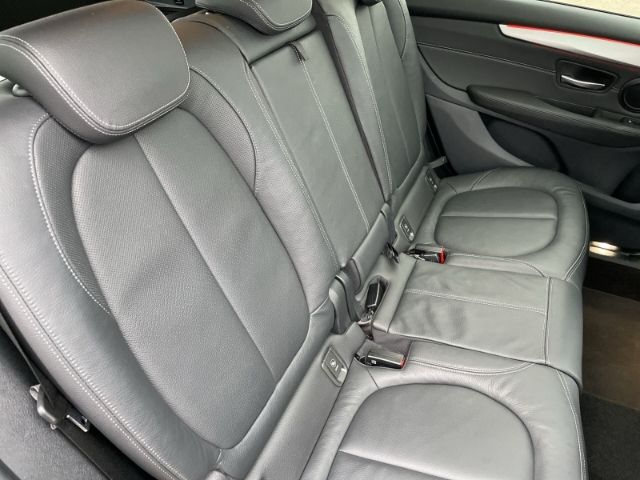 Fahrzeugabbildung BMW 220 Gran Tourer Sport Line Autom. AHK, Navi, Pan
