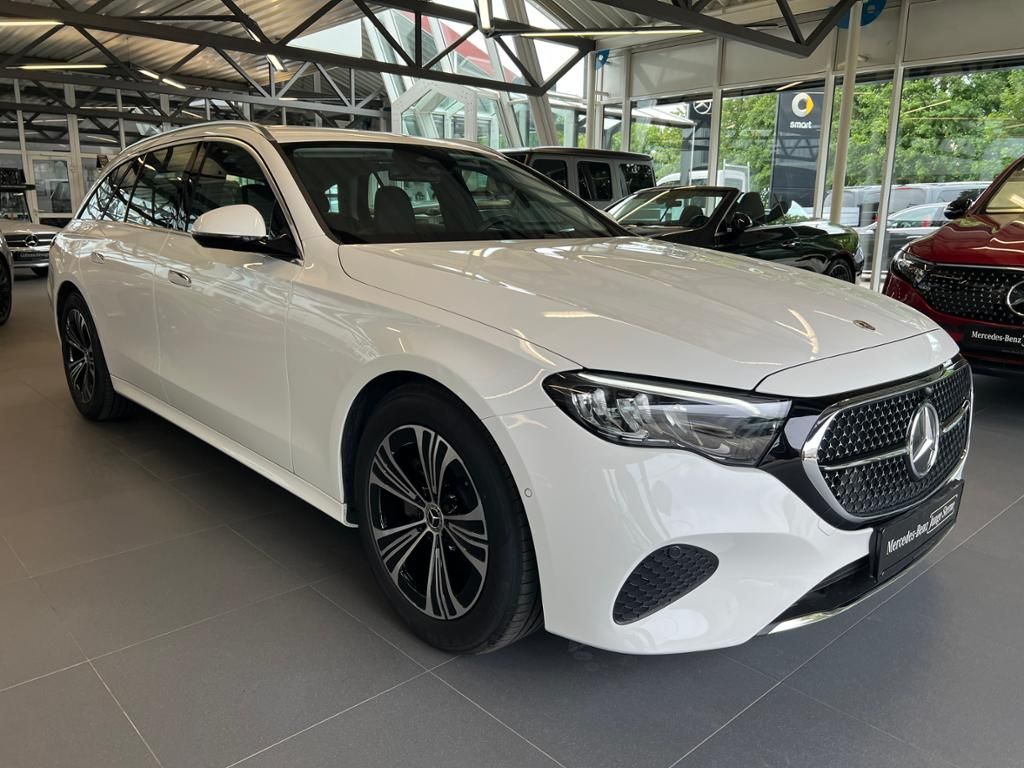 Mercedes-Benz E 220 T d Avantgarde Distronic Kamera AHK 18Zol foto 5
