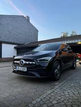 Mercedes-Benz GLA 200 - AMG Line - Mercedes-Benz GLA 200 in Krefeld