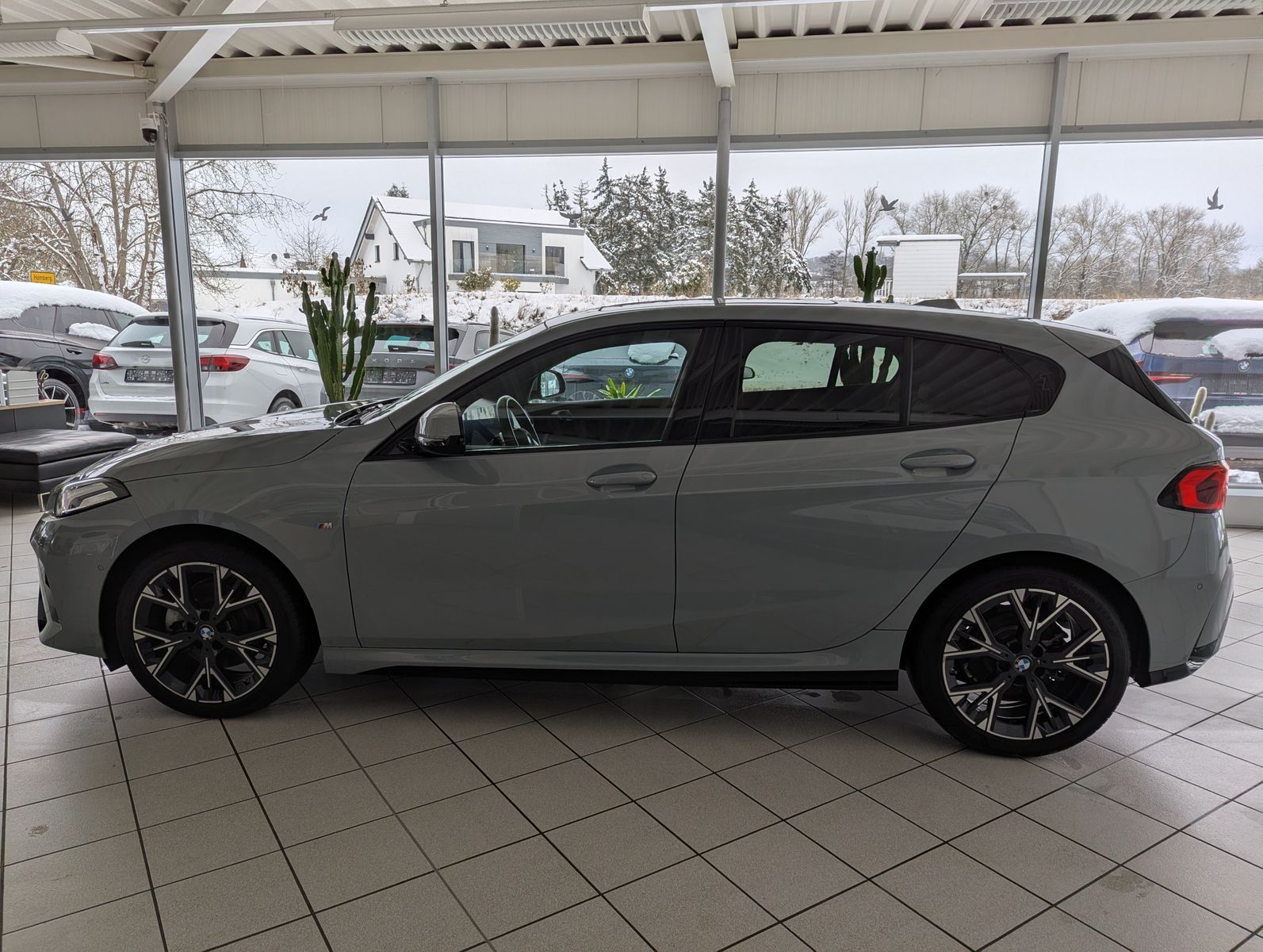 BMW 118 d M-Sport Panoramadach BROOKLYN Kamera 18" - Image 4