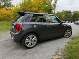 MINI Cooper S TÜV (10/27), scheckheftgepflegt, Navi - graue MINI MINI