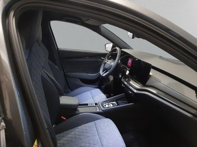 Fahrzeugabbildung Skoda Octavia Combi Sportline 1.5TSI AHK 19" HeadUp