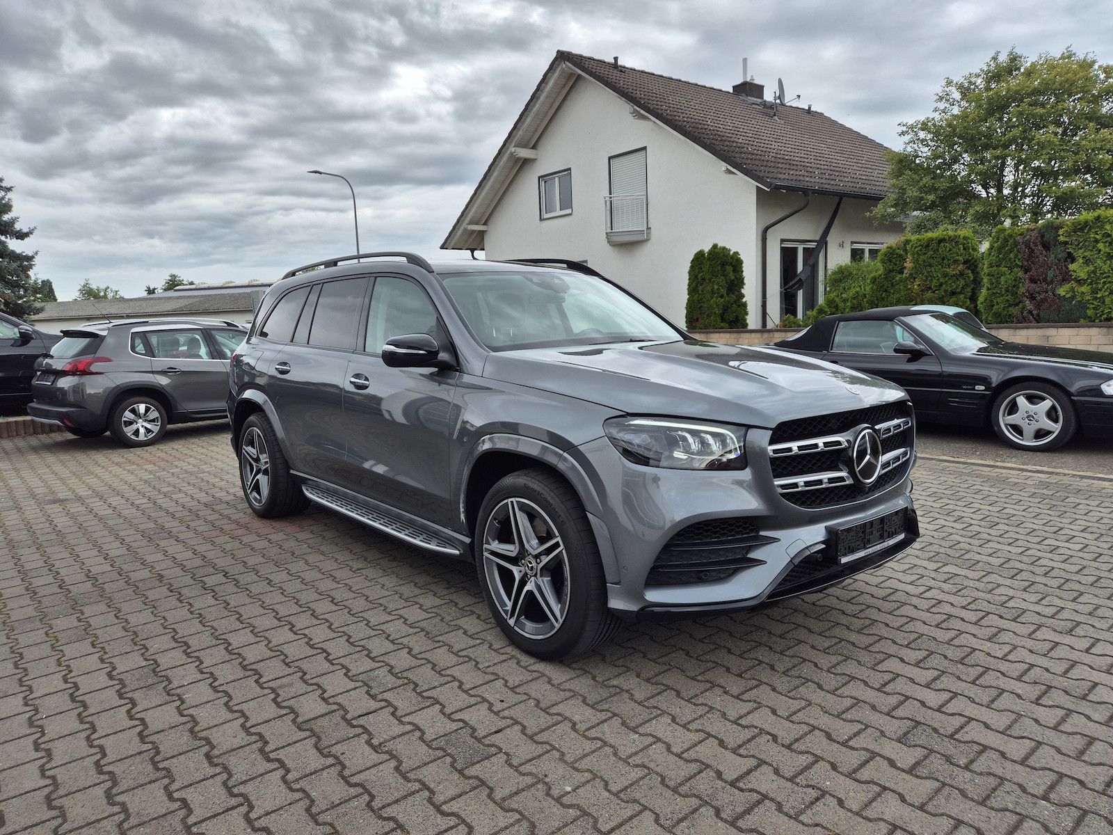MERCEDES-BENZ GLS 400 d 4M AMG Line, Standheizung, Panoramadac