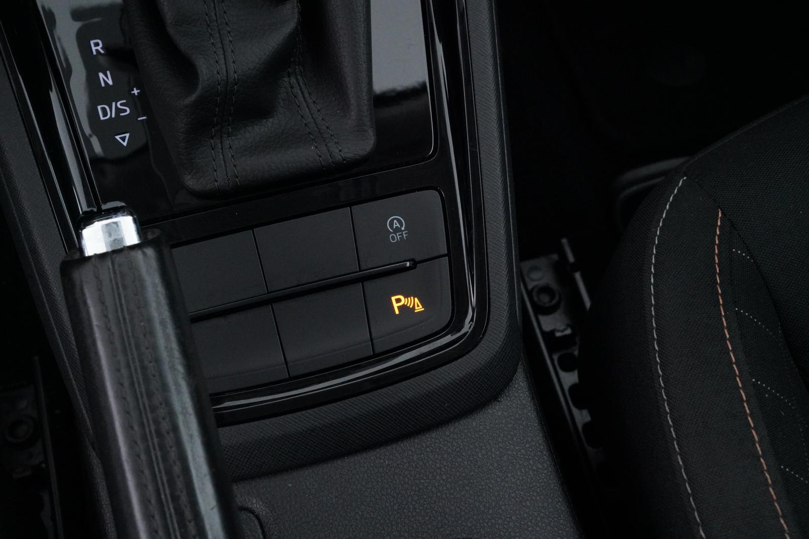 Skoda KAMIQ DRIVE125 TSI DSG 1.HAND+SCHECKHEFTGEPFLEGT