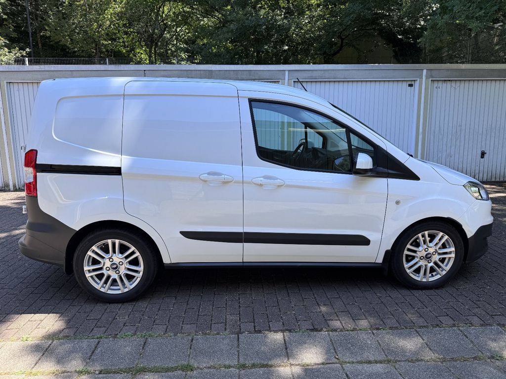 Image of Ford Transit Courier