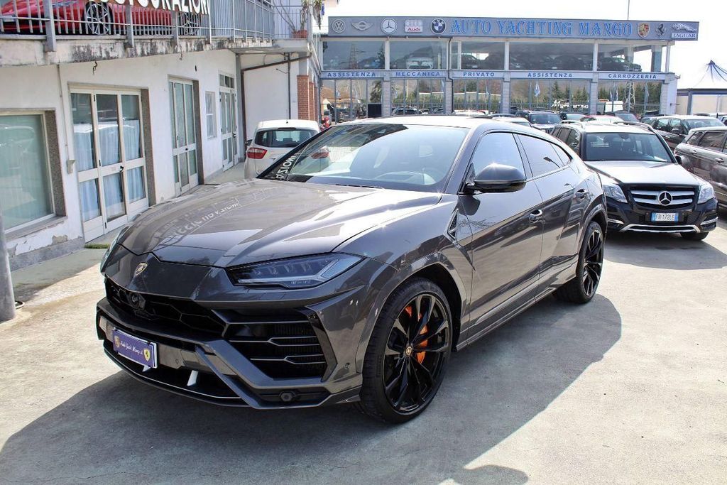 Image of Lamborghini Urus