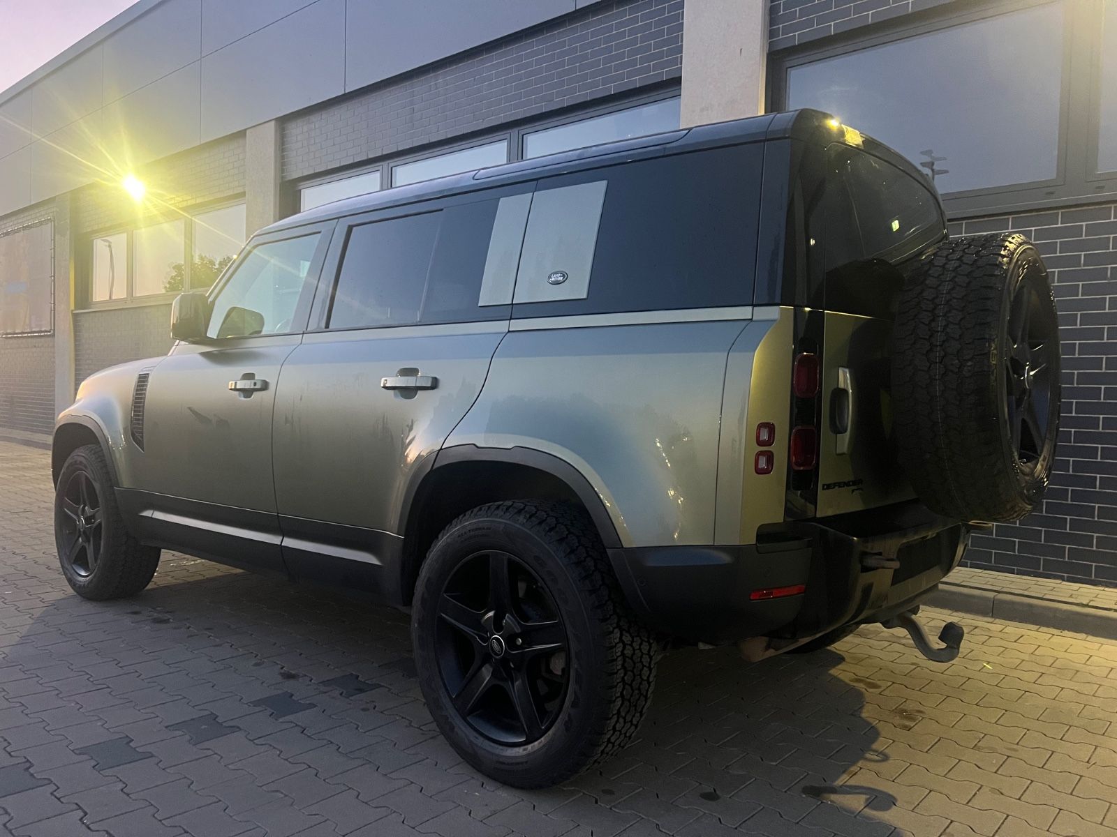 Land Rover Defender 110 SE Top Pflegezustand Head Up foto 4