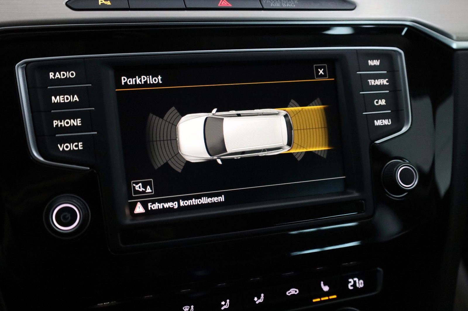 Fahrzeugabbildung Volkswagen Passat Variant Highline T.Leder,Navi,LED,Massage