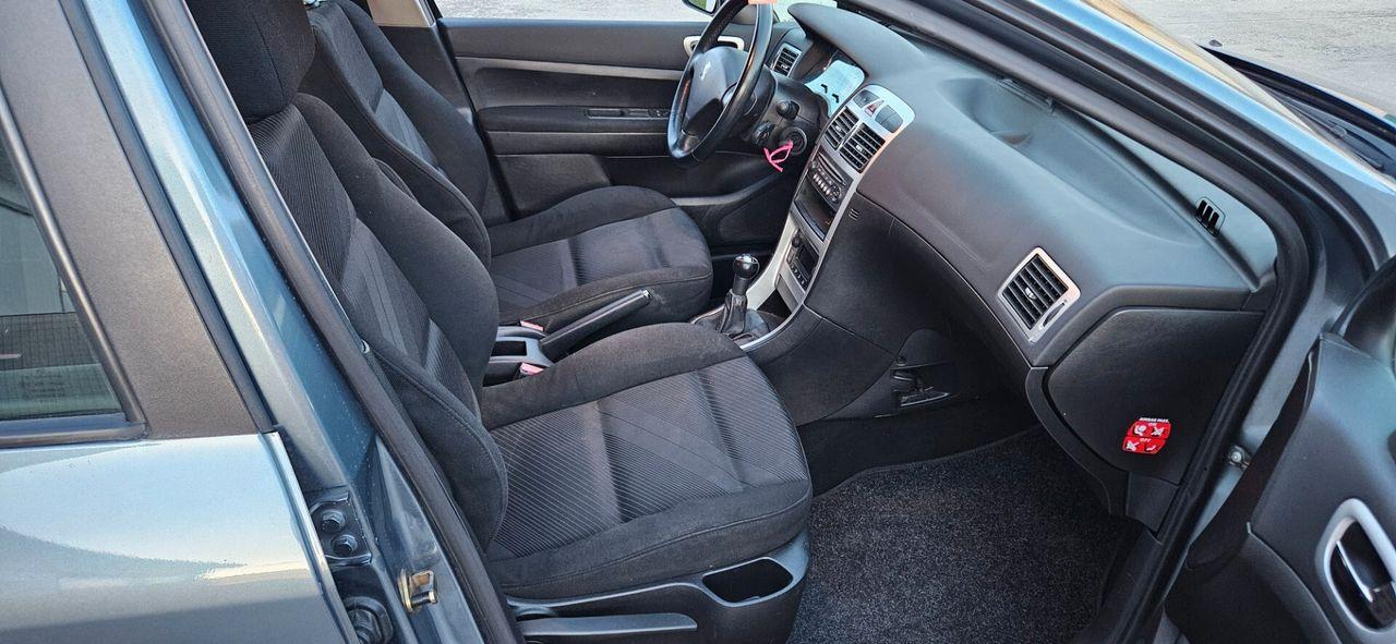 Peugeot 307 2006 — photo 14