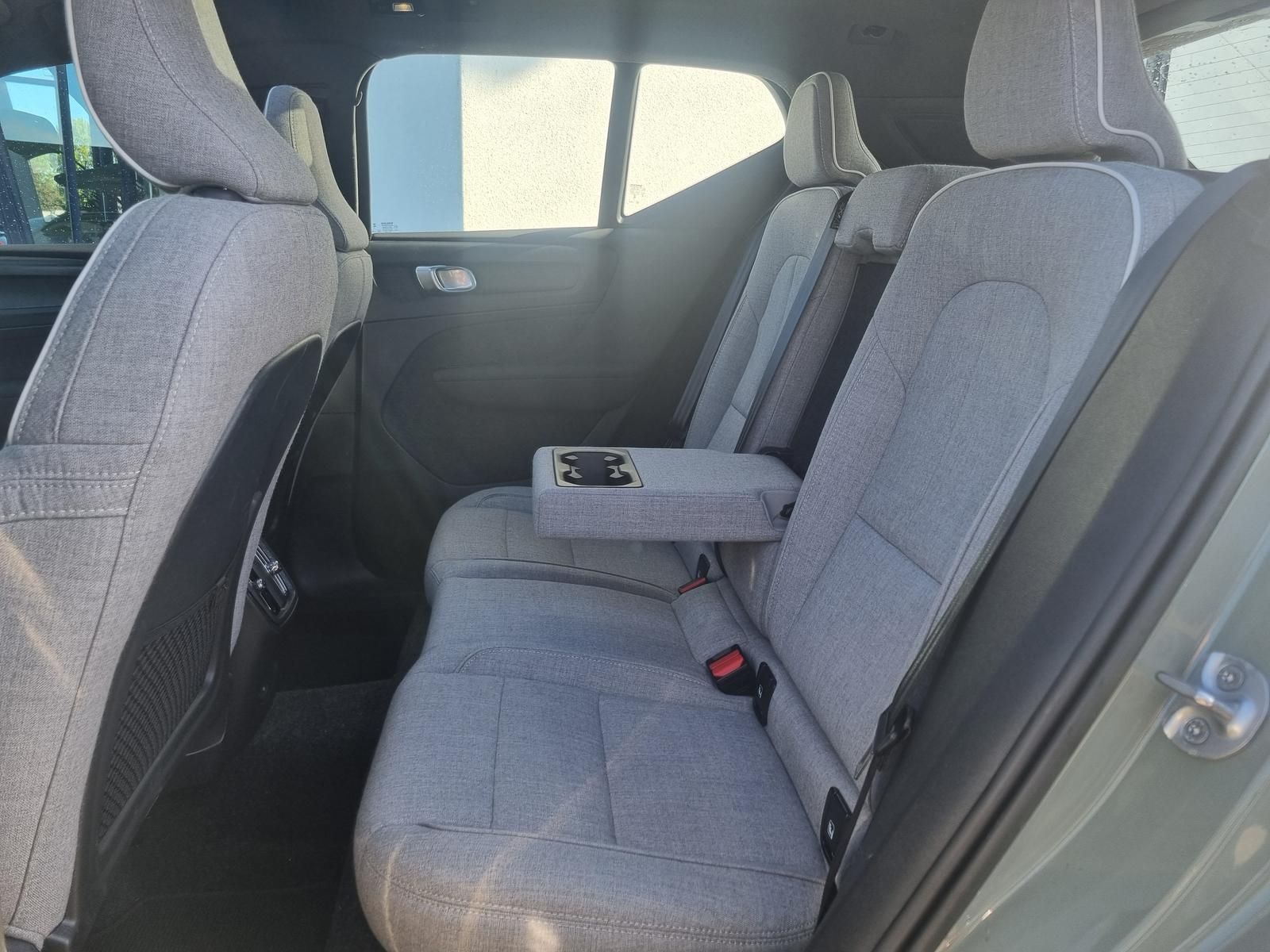 Fahrzeugabbildung Volvo XC40 Recharge Single Ext. Ultimate 'Glasdach'