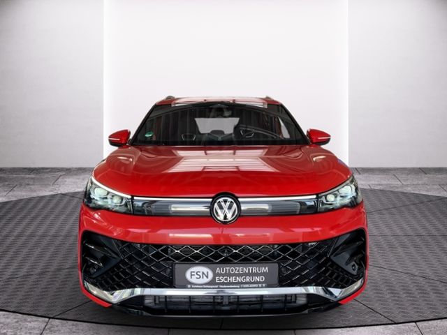 Fahrzeugabbildung Volkswagen Tiguan 1.5 eTSI DSG R-LINE PANORAMA STDHZG NAVI