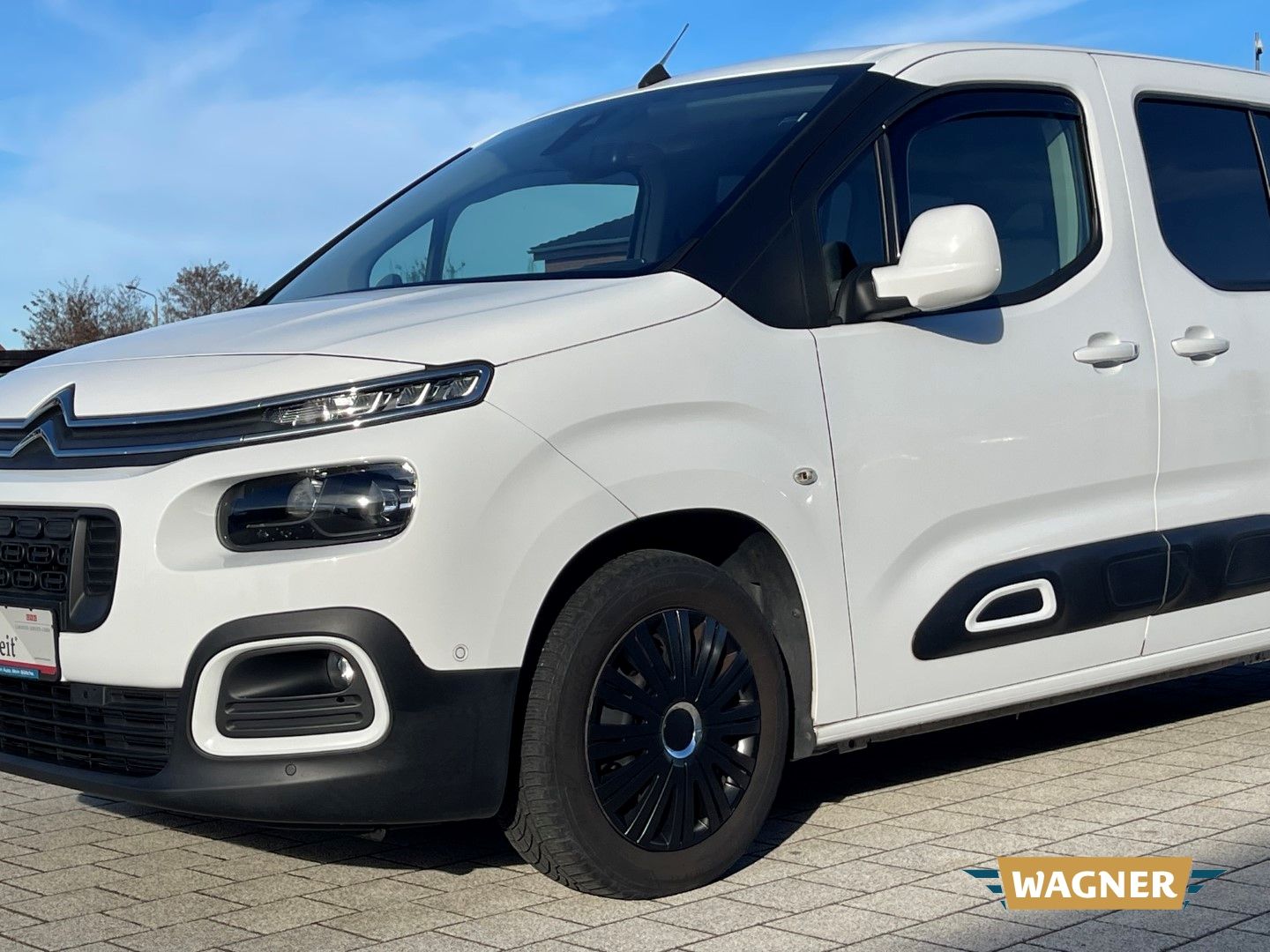 Fahrzeugabbildung Citroën Berlingo Feel XL Automatik Klimaautomatik