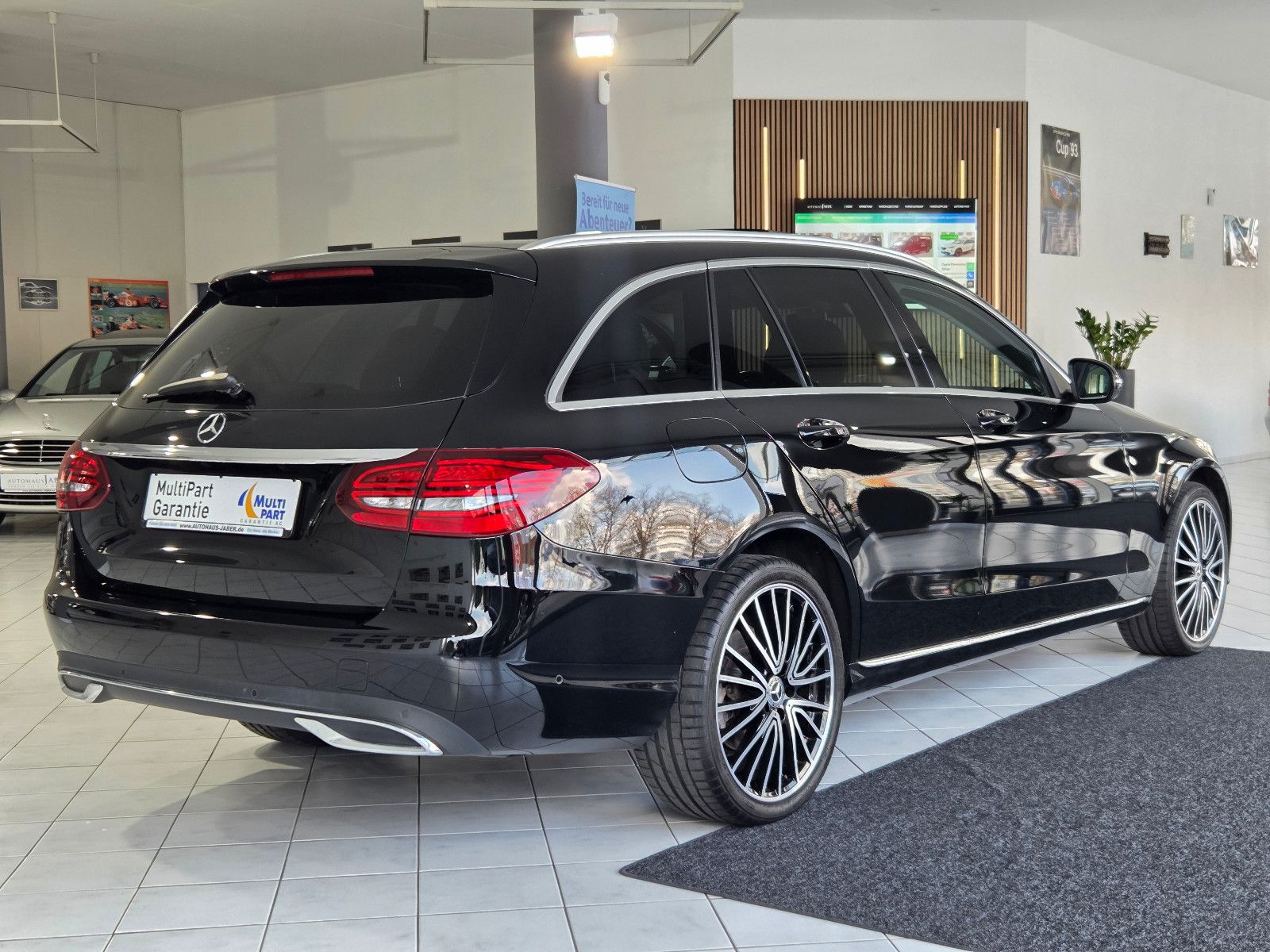Mercedes-Benz C 220d T 4M AVANTGARDE PANO RFK foto 5