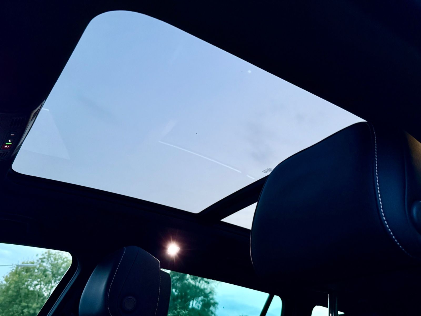 VW Passat Variant Elegance Automatik – Vorschaubild 23