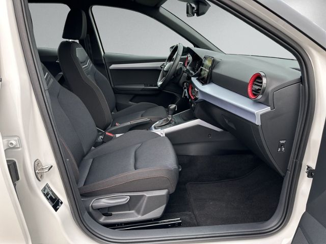 Arona 1.5 TSI DSG FR LED+NAVI.+KAMERA+ACC+SIHZG+