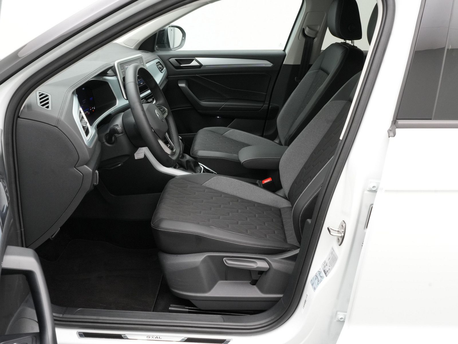Volkswagen T-Roc - Bild 13