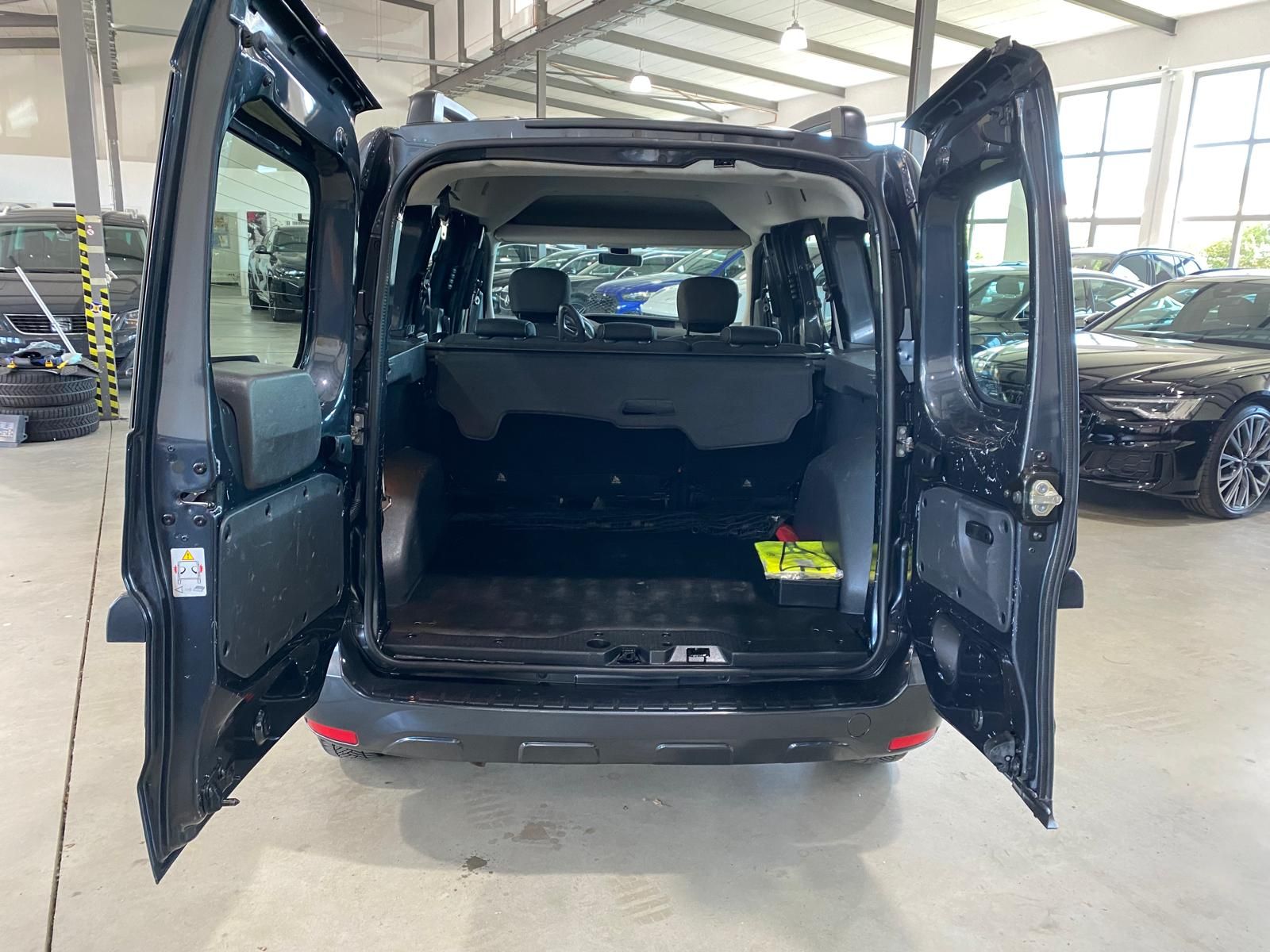 Fahrzeugabbildung Dacia Dokker 1.4 Comfort/Navi/5-Sitzer/
