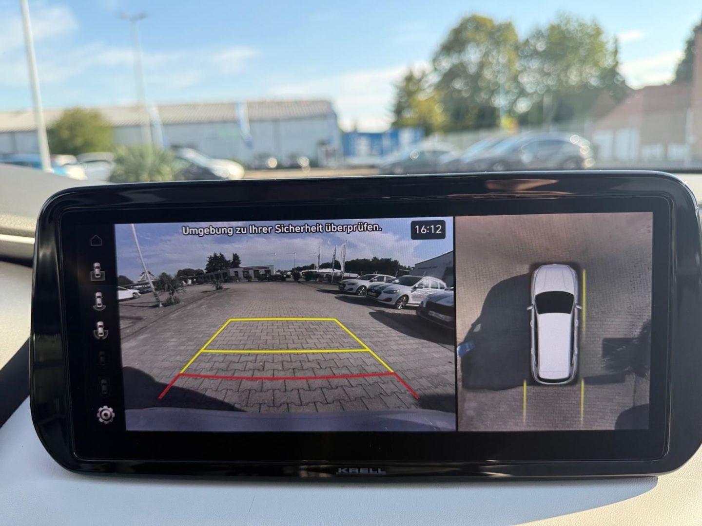 Fahrzeugabbildung Hyundai SANTA FE Signature Plug-In Hybrid Plug-in-Hybrid