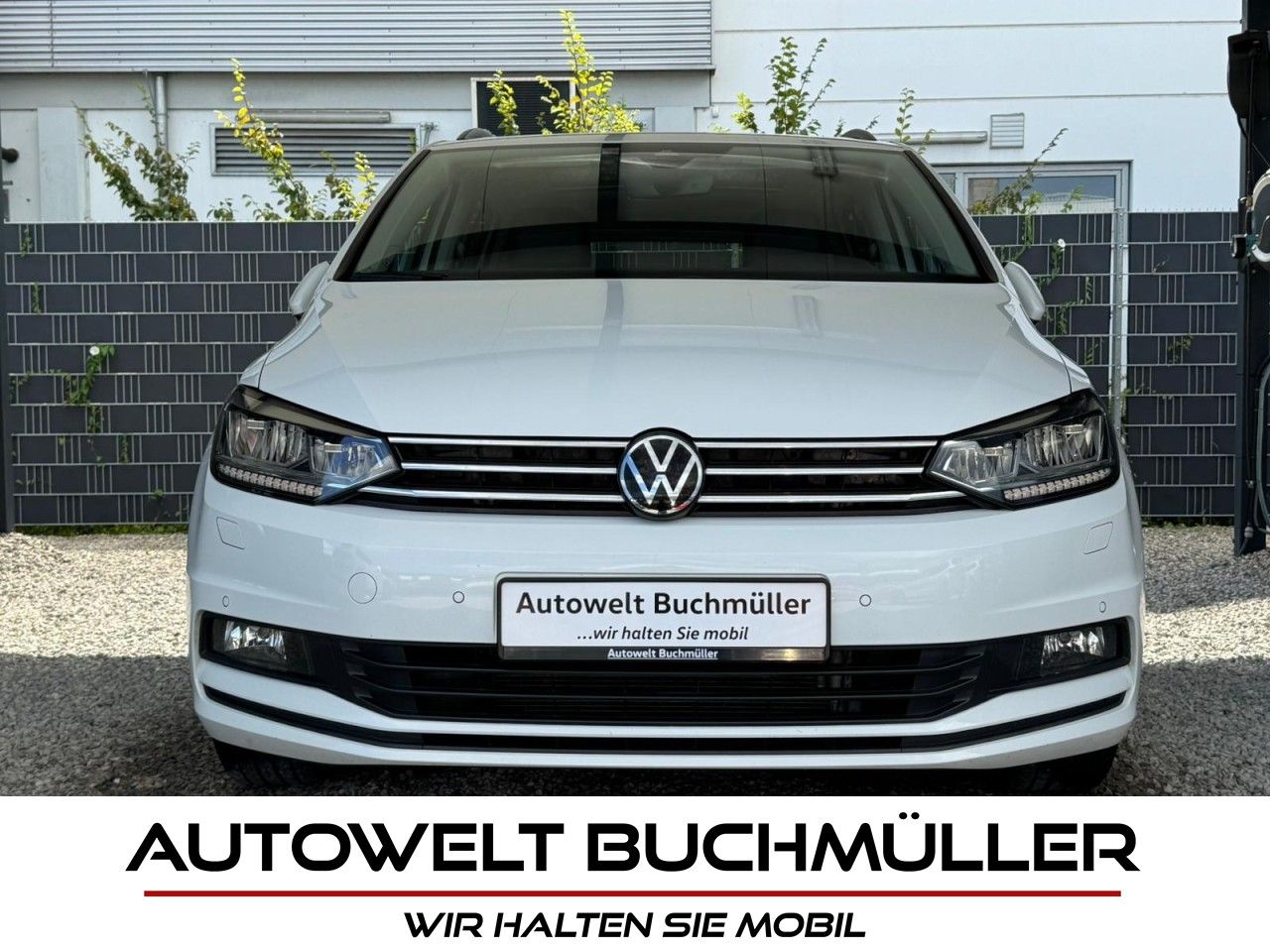 Gebrauchtwagen Volkswagen Touran Touran 2.0 TDI DSG,7-SITZER,AHK,PANO,DCC,VIRTUAL in Nersingen