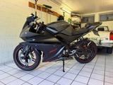Yamaha YZF-R125, Akrapovic und viel Zubehör - YAMAHA SCHWARZ YZF R 125
