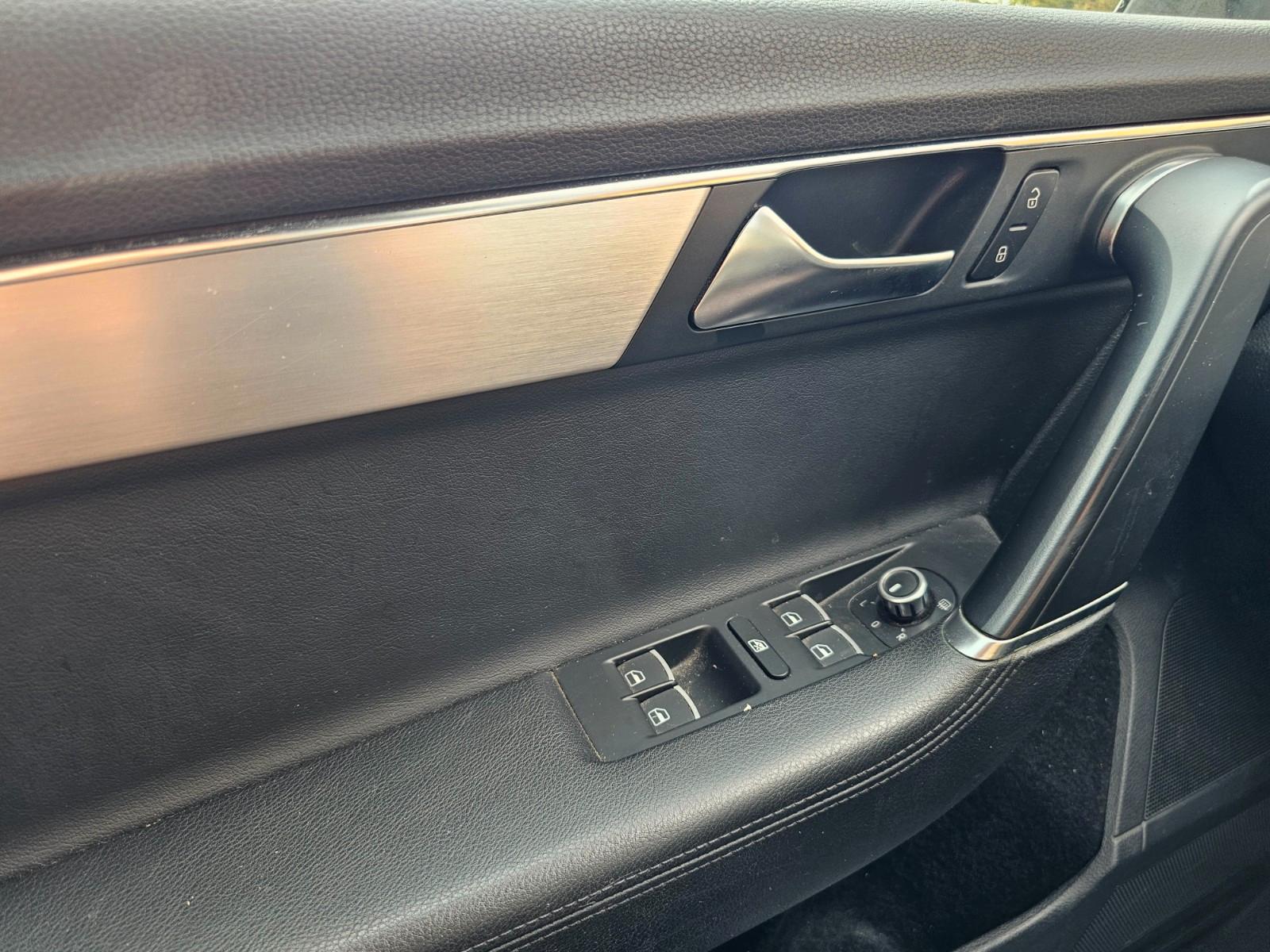 Volkswagen Passat Alltrack 2012 — photo 24