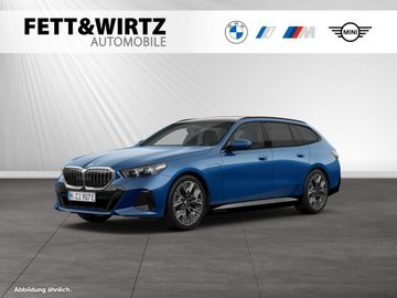 BMW Leasingangebot: BMW 550e xDrive Touring M Sport|AHK|20"LMR|Pano|B&W