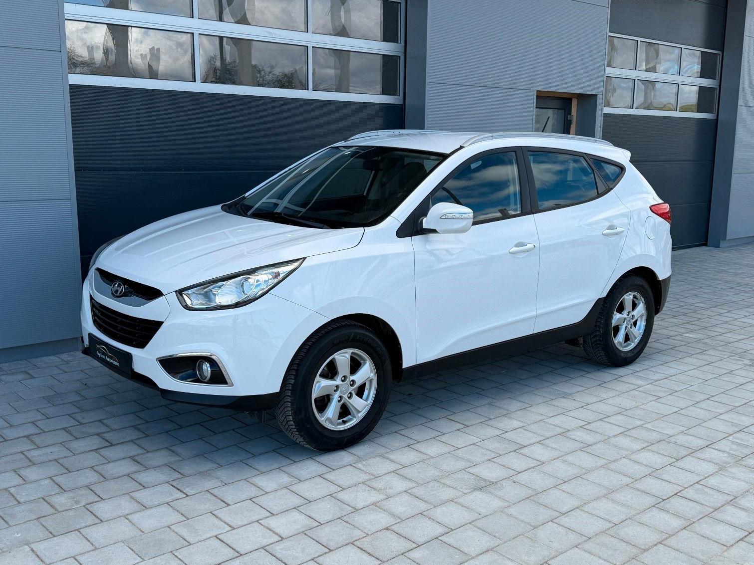 Hyundai ix35 | AHK PDC BLUE etc. | TÜV & Service neu
