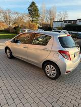 Toyota Yaris 1,33-l-Dual-VVT-i Club Club - Toyota Yaris Club mit Benzin-Antrieb