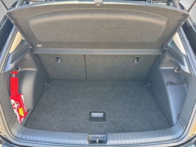 Fabia 1.0 TSI DSG Ambition LED+NAVI+ACC+PDC+SIHZ