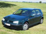 Volkswagen Golf IV 1.6  - Volkswagen Golf mit Benzin-Antrieb: Grün, Limousine, 1.6