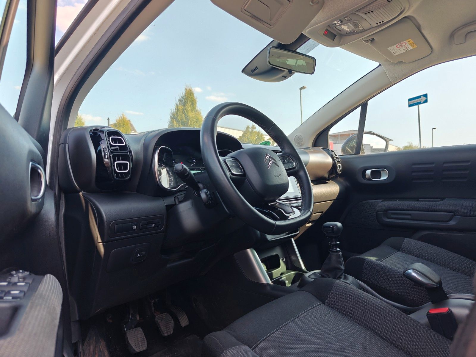 Fahrzeugabbildung Citroën C3 Aircross Feel - PDC, Spurassistent -