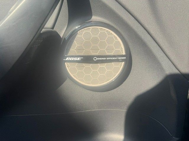 Fahrzeugabbildung Renault Megane III Grandtour BOSE Edition