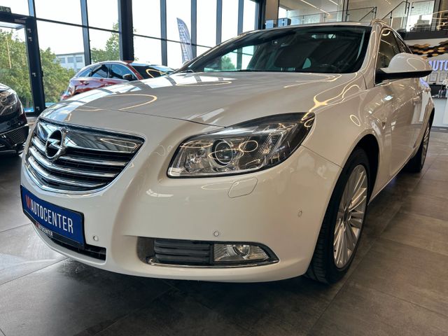 Opel Insignia A Sports Tourer Sport 4x4 *Xenon*1Hand*