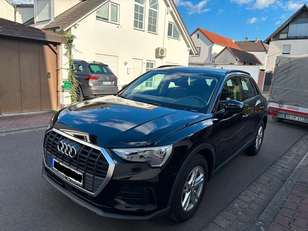 Image of Audi Q3