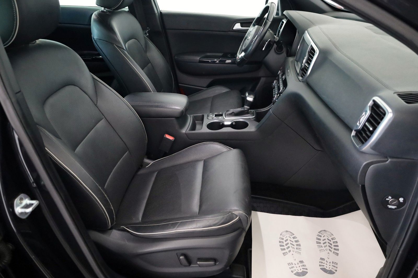 Fahrzeugabbildung Kia Sportage GT-Line 4WD Leder,Panorama,Kamera,JBL