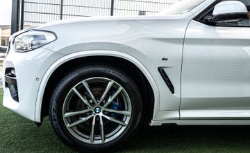 Fahrzeugabbildung BMW X3 30d xDrive M-SPORT|PANO|HUD|ACC|LED|STANDH.