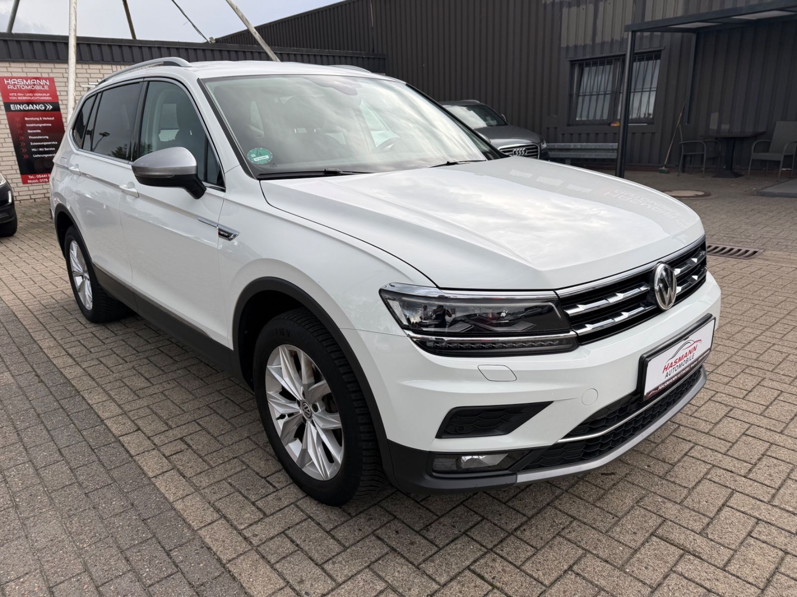 Tiguan Allspace Highline 4Motion*7-SITZER*NAVI*2